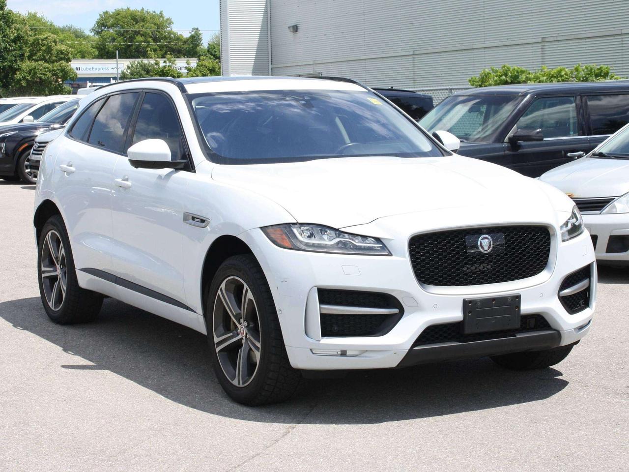2017 Jaguar F-PACE AWD 4DR 35T R-SPORT Photo