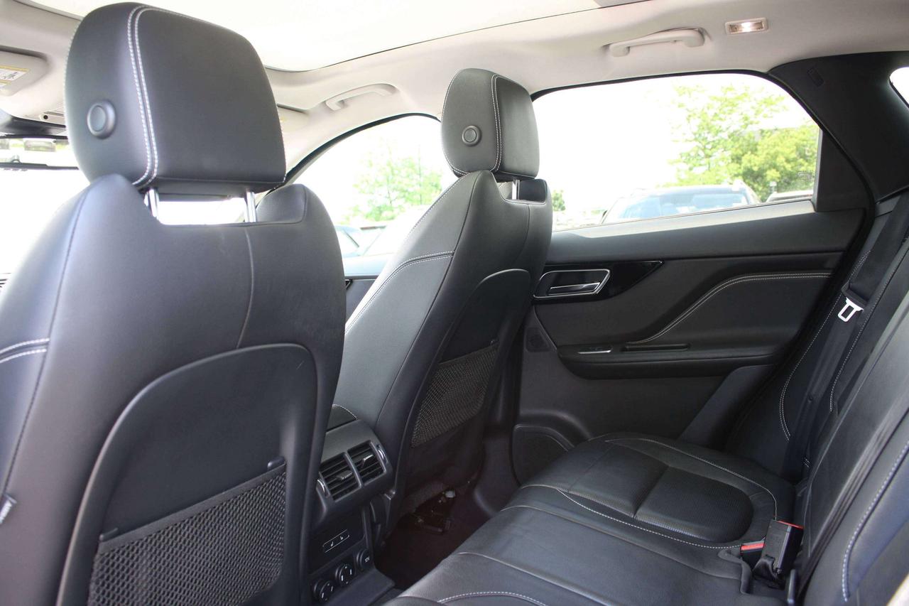 2017 Jaguar F-PACE AWD 4DR 35T R-SPORT Photo
