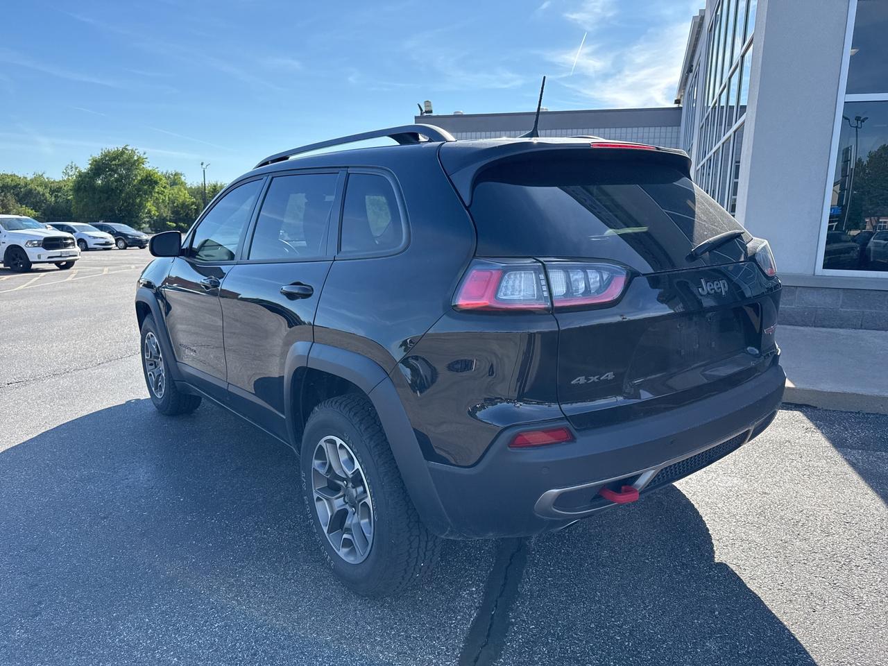 2020 Jeep Cherokee Trailhawk Photo