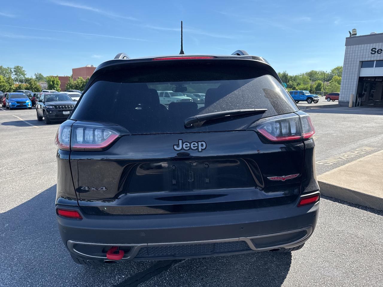 2020 Jeep Cherokee Trailhawk Photo4