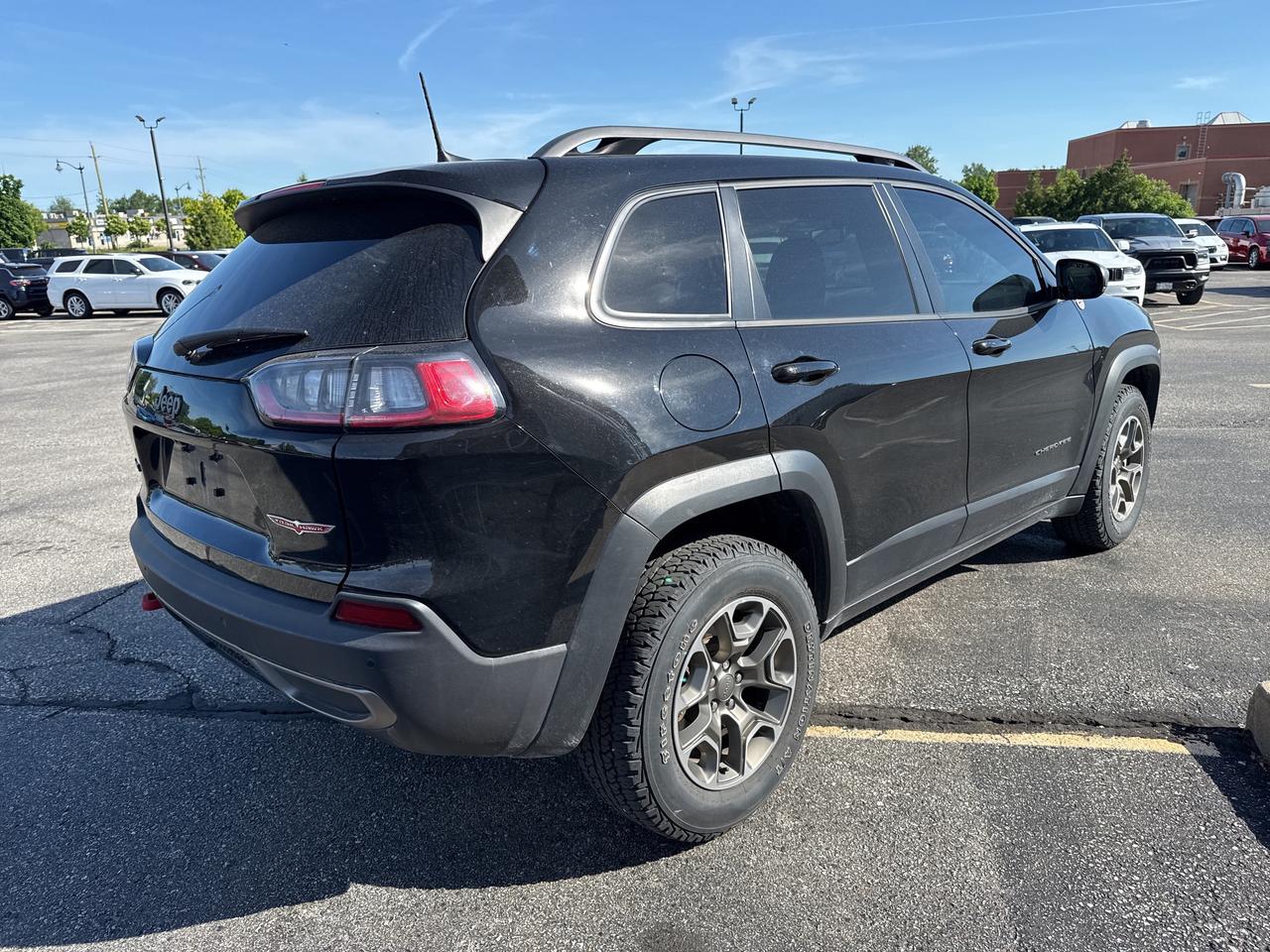 2020 Jeep Cherokee Trailhawk Photo