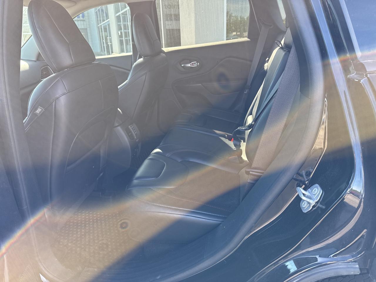 2020 Jeep Cherokee Trailhawk Photo