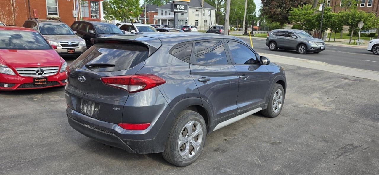 2017 Hyundai Tucson SE 4dr All-wheel Drive Automatic Photo