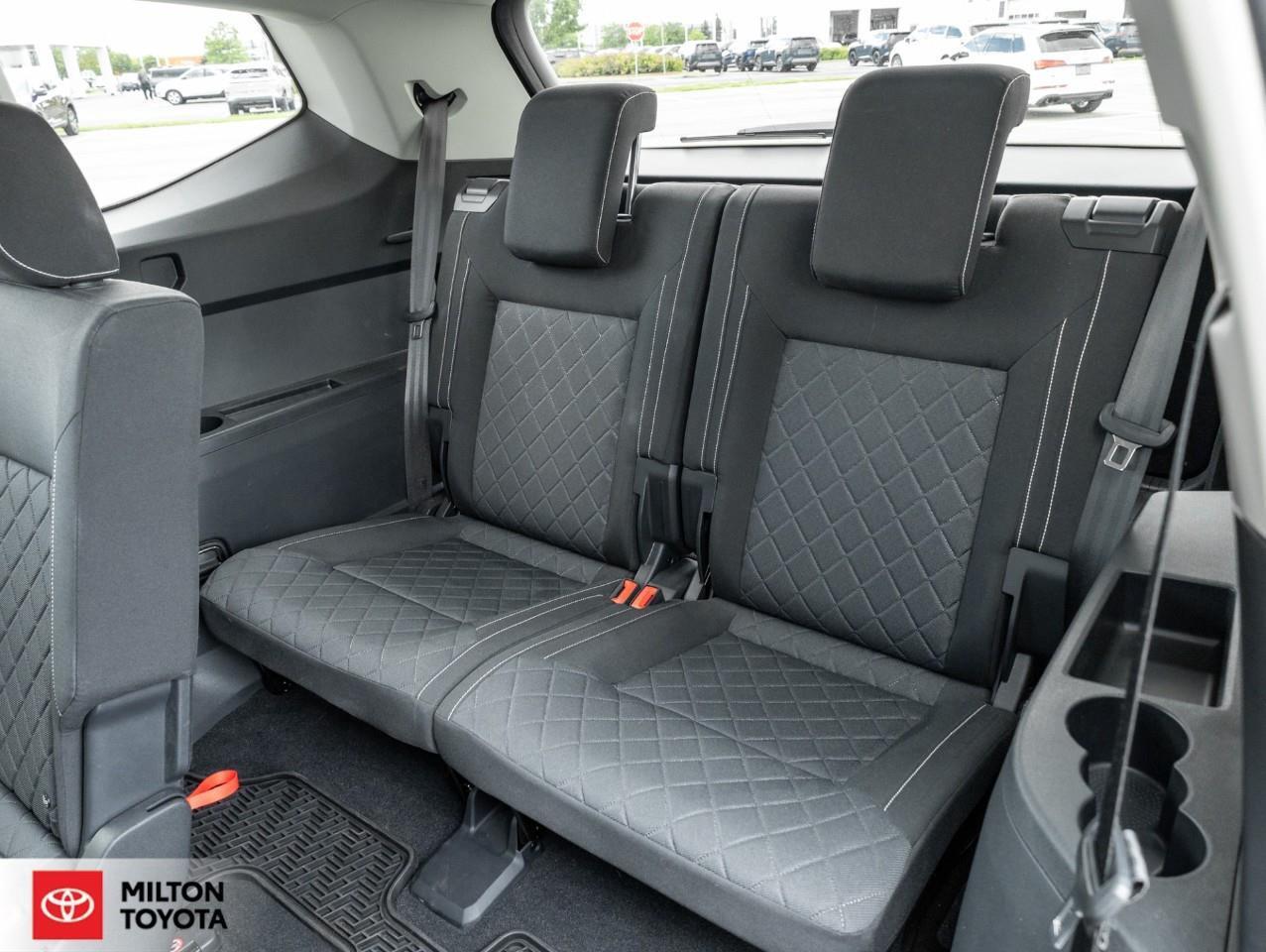 2023 Volkswagen Atlas 7 PASSENGER HEATED SEATS TOUCHSCREEN NEW TIRES ONE Photo
