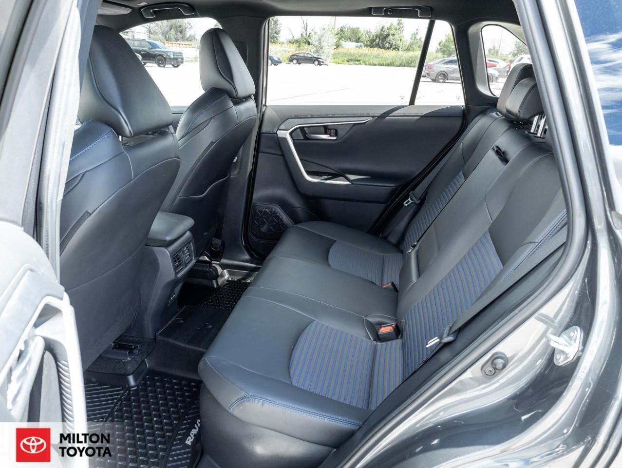 2024 Toyota RAV4 Hybrid JBL AUDIO 10.5 SCREEN LEATHER SUNROOF NEW BRAKES O Photo