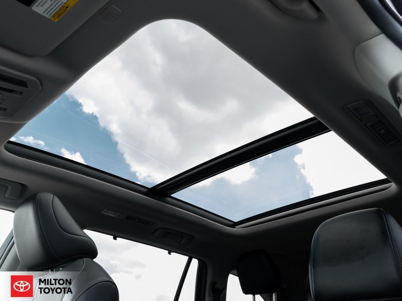 2022 Toyota Highlander LEATHER JBL SOUND NAVIGATION PANORAMIC SUNROOF ONE Photo