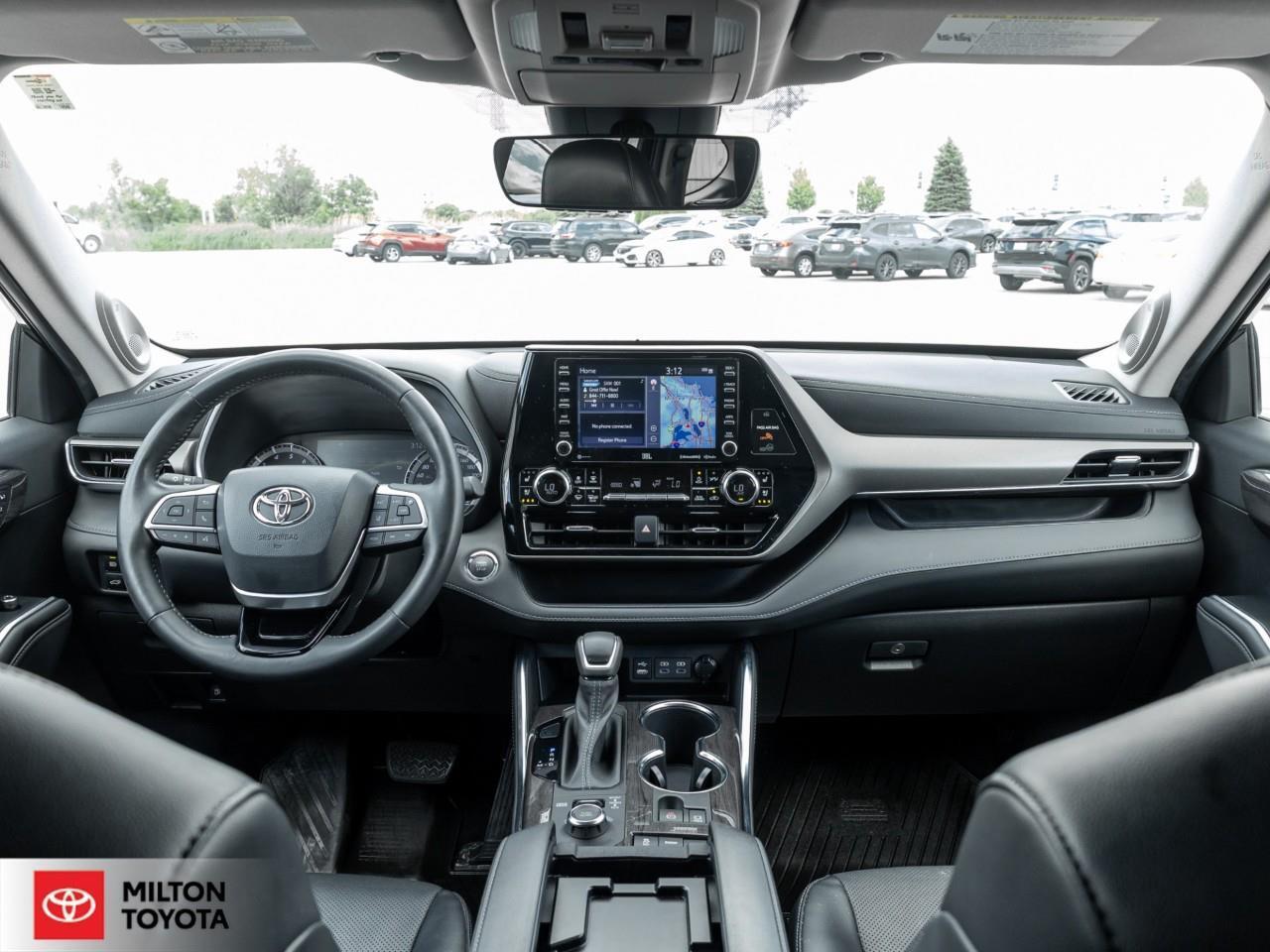 2022 Toyota Highlander LEATHER JBL SOUND NAVIGATION PANORAMIC SUNROOF ONE Photo