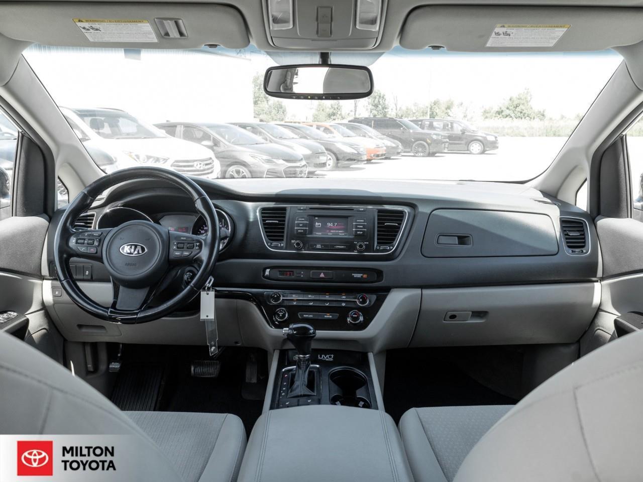 2016 Kia Sedona HEATED SEATS POWER SEAT PUSH START NEW TIRES ONCE Photo