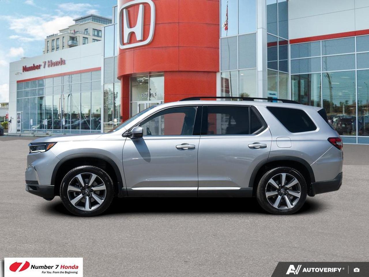 2025 Honda Pilot Touring *EXTENDED FACTORY WARRANTY*NO REPORTED ACC Photo2