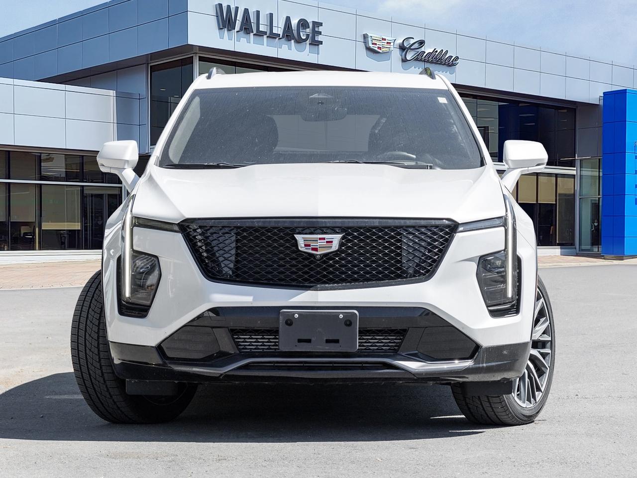 2024 Cadillac XT4 AWD 4dr Sport   ONE OWNER   OFF LEASE   LOW KMS! Photo
