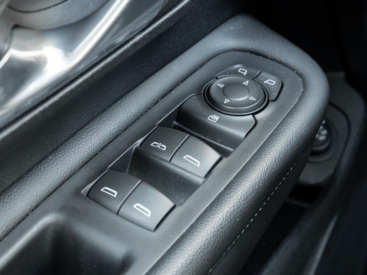 2023 GMC Terrain AWD 4dr Denali   ONE OWNER   OFF LEASE Photo