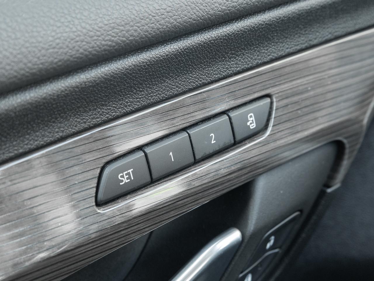 2023 GMC Terrain AWD 4dr Denali   ONE OWNER   OFF LEASE Photo