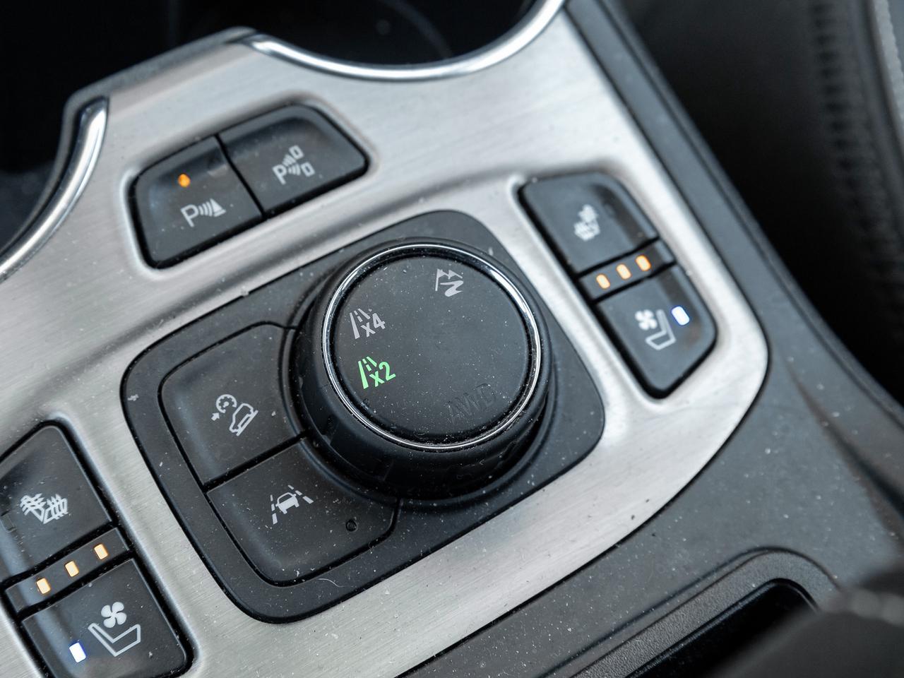 2023 GMC Terrain AWD 4dr Denali   ONE OWNER   OFF LEASE Photo