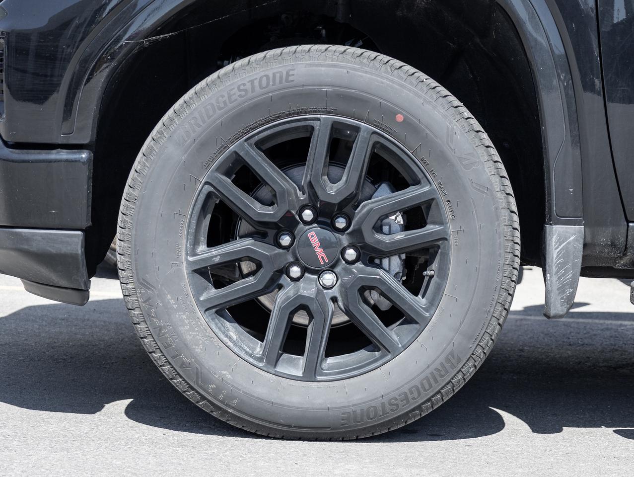 2026 GMC Sierra 1500 CLEAN CARFAX   5.3L V8   PREMIUM PKG Photo3