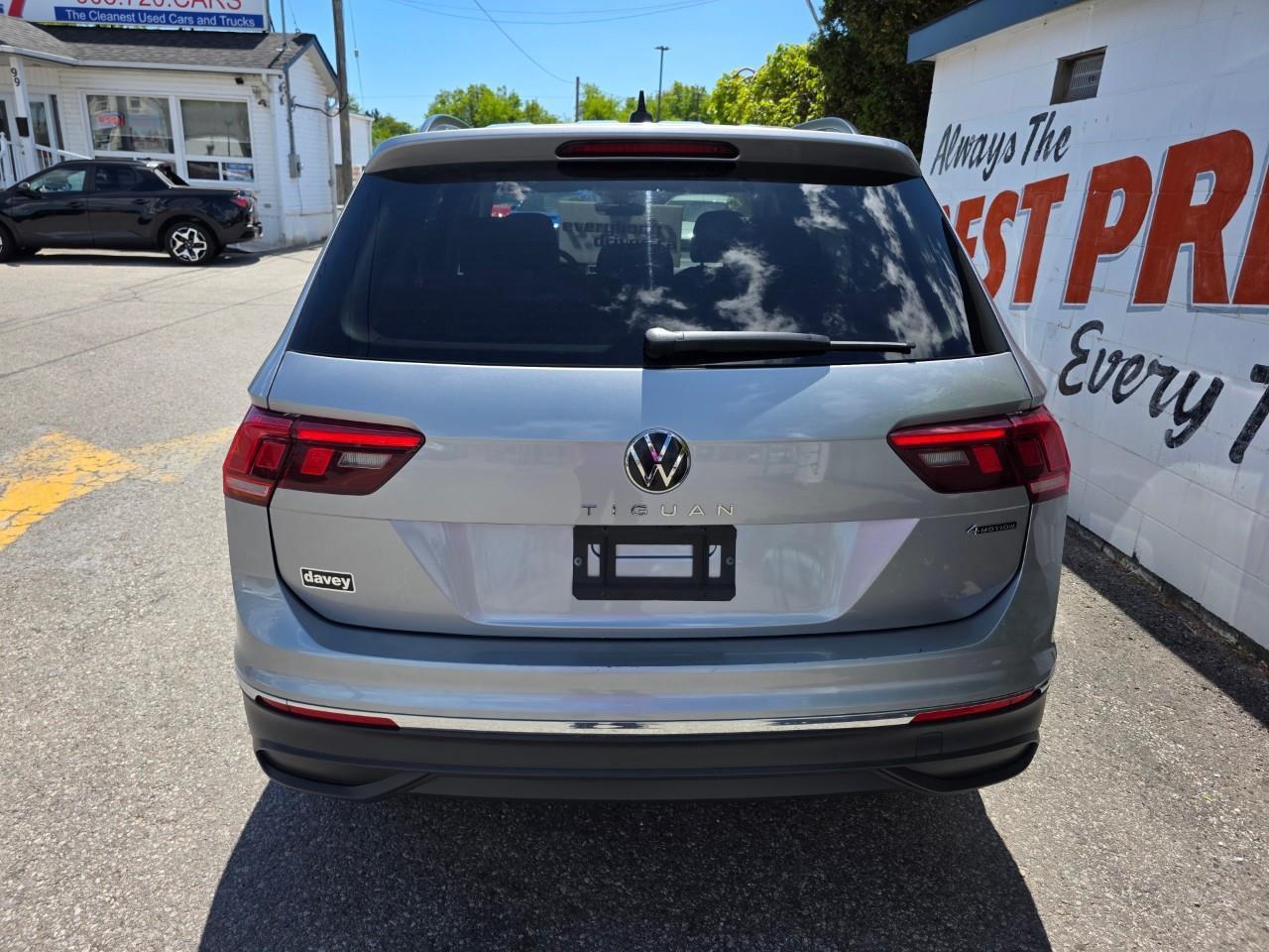 2024 Volkswagen Tiguan Comfortline 4dr All-wheel Drive 4MOTION Photo