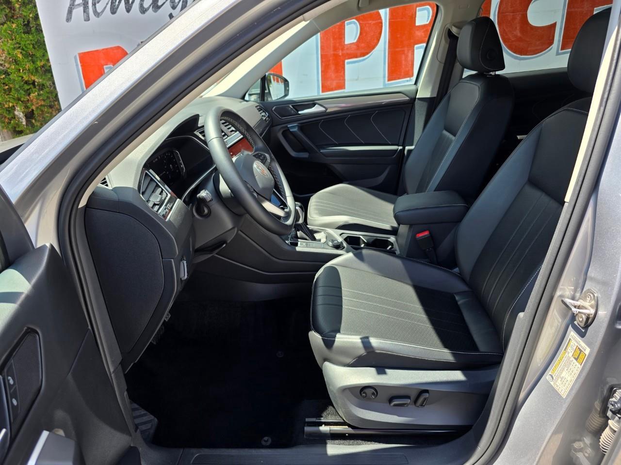 2024 Volkswagen Tiguan Comfortline 4dr All-wheel Drive 4MOTION Photo