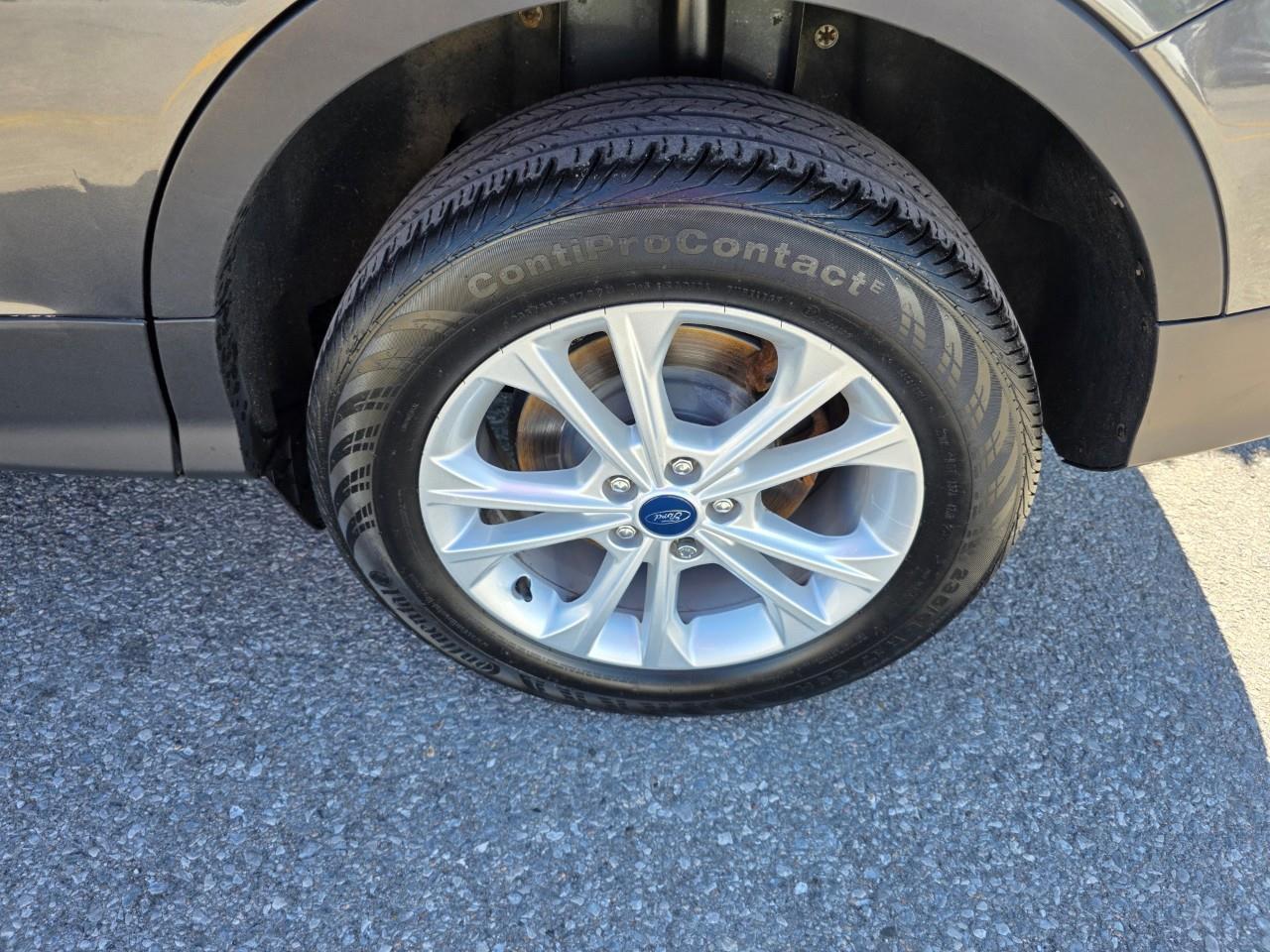 2019 Ford Escape SEL 4dr 4x4 Photo