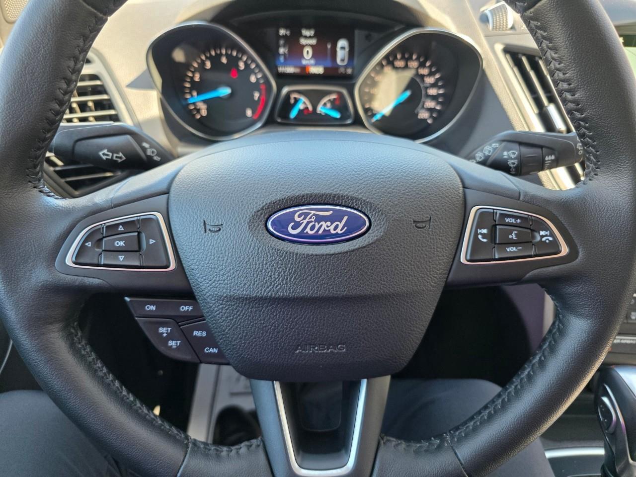 2019 Ford Escape SEL 4dr 4x4 Photo