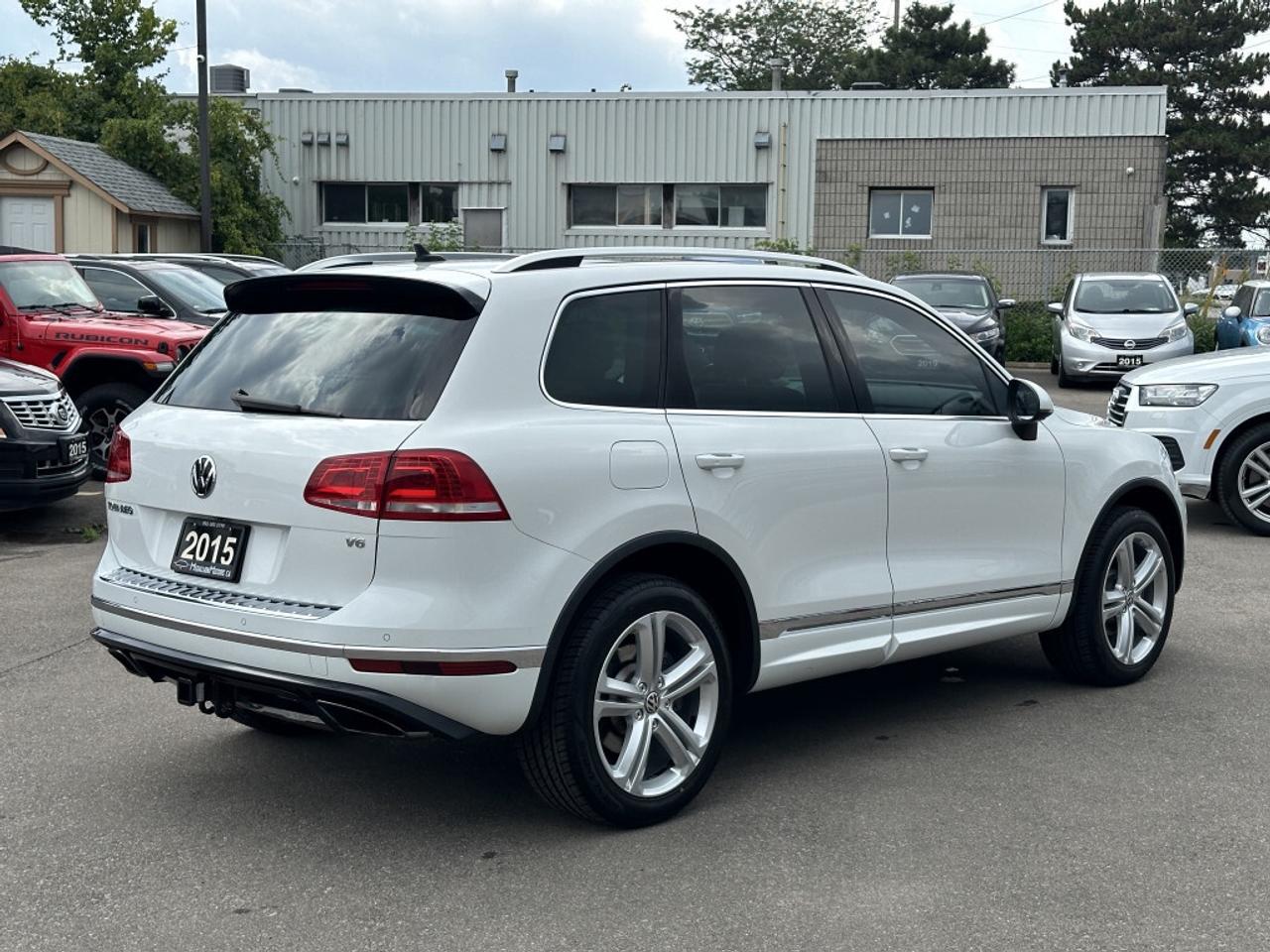 2015 Volkswagen Touareg V6 AWD Execline R-Line   ACCIDENT FREE   CERTIFIED Photo4