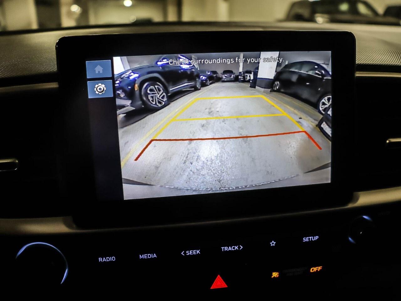 2023 Hyundai Venue Preferred IVT Photo