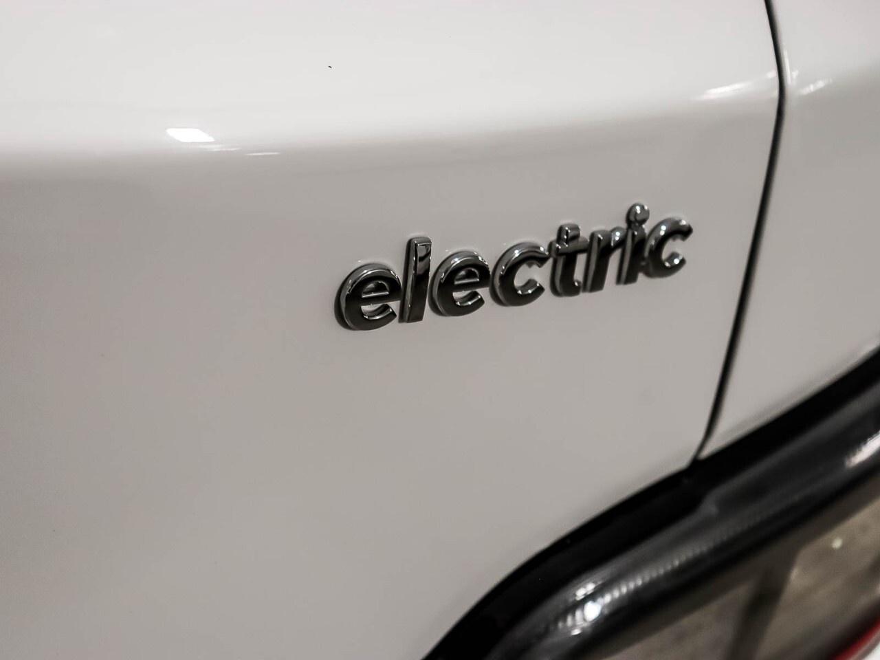 2023 Hyundai KONA electric Preferred FWD Photo