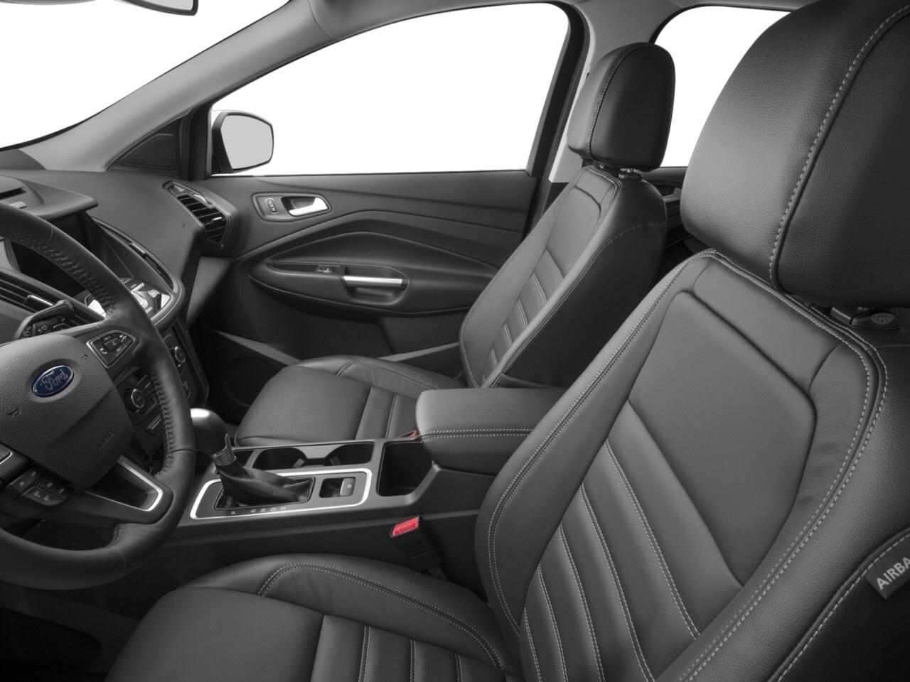 2017 Ford Escape 4WD 4DR TITANIUM Photo