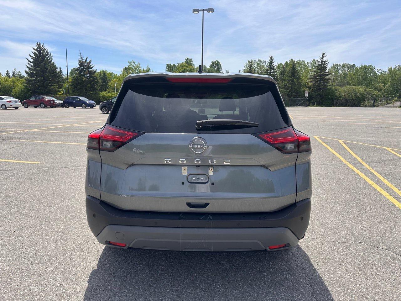 2023 Nissan Rogue S Photo3