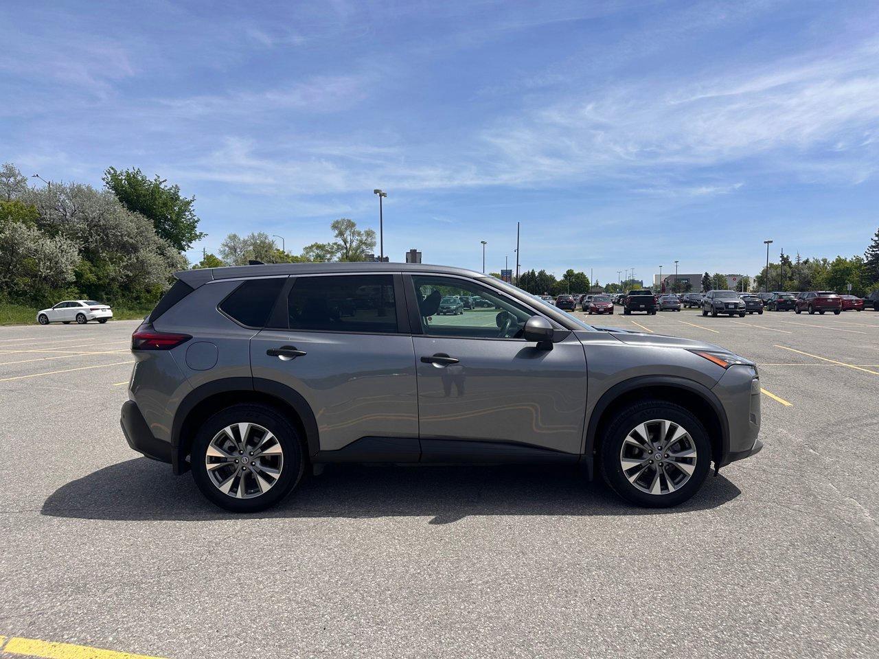 2023 Nissan Rogue S Photo