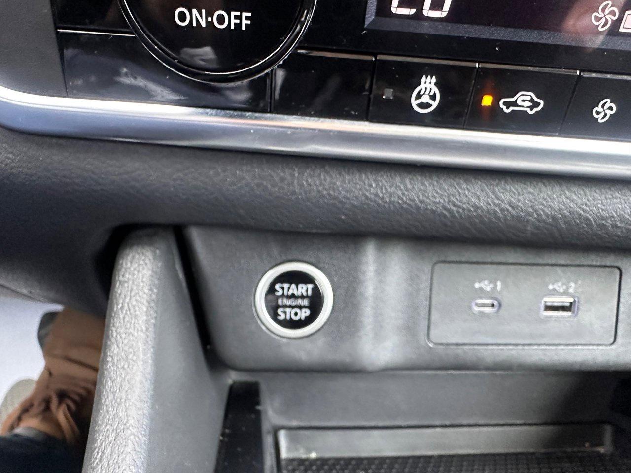 2023 Nissan Rogue S Photo