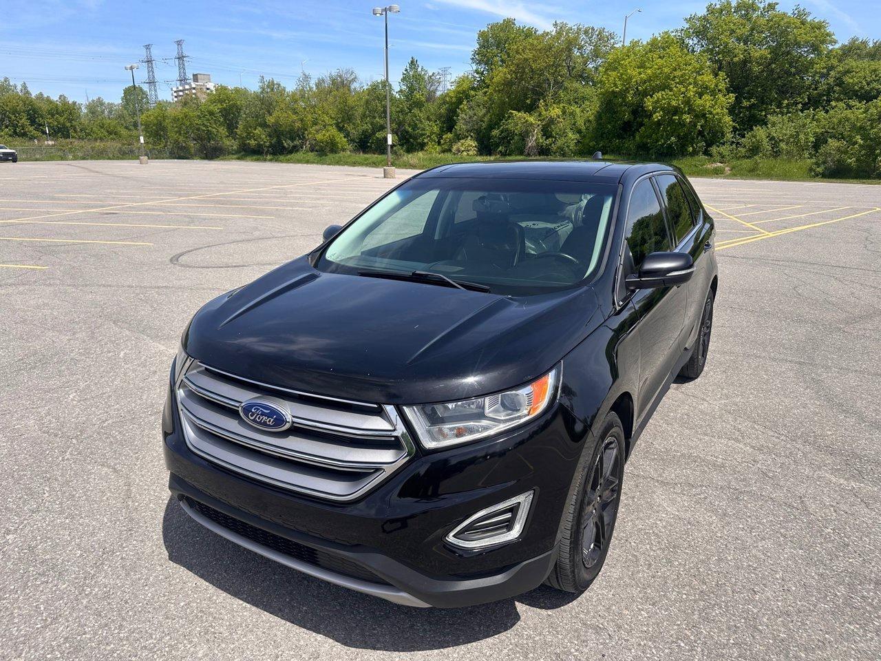 2016 Ford Edge Titanium Photo0