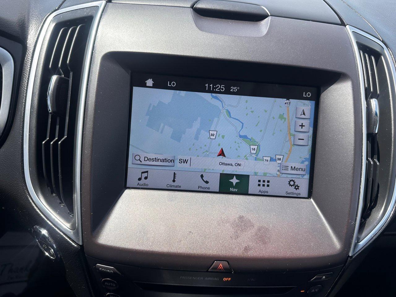 2016 Ford Edge Titanium Photo