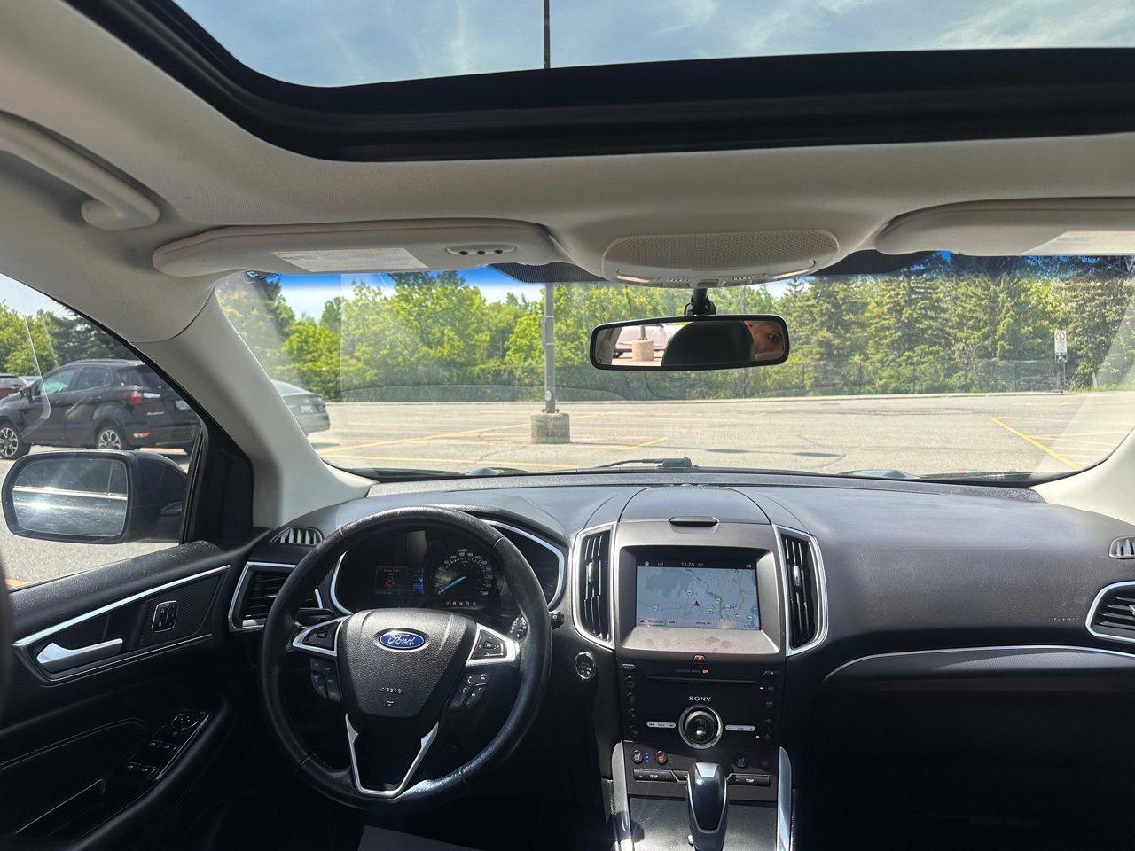 2016 Ford Edge Titanium Photo