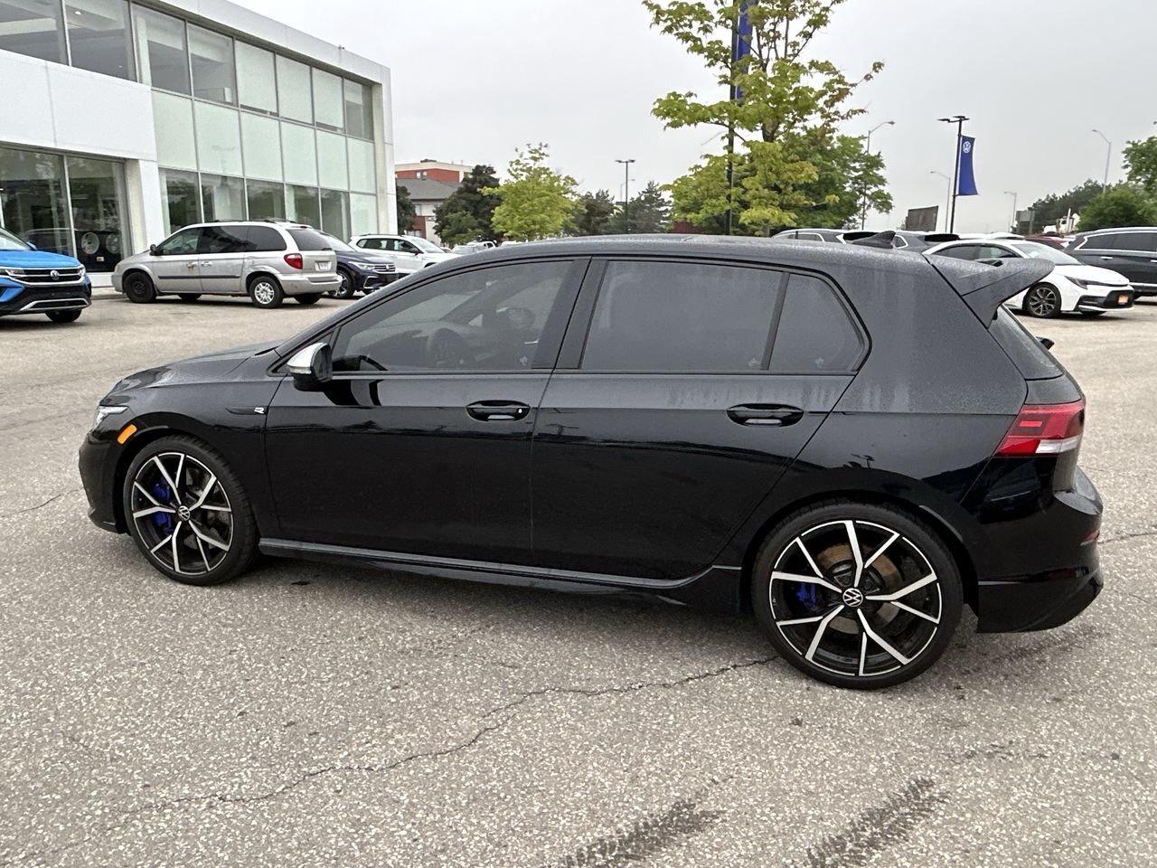 2024 Volkswagen Golf R 2.0T 7Sp at DSG w/Tip Leather  Heads-Up Display  A Photo