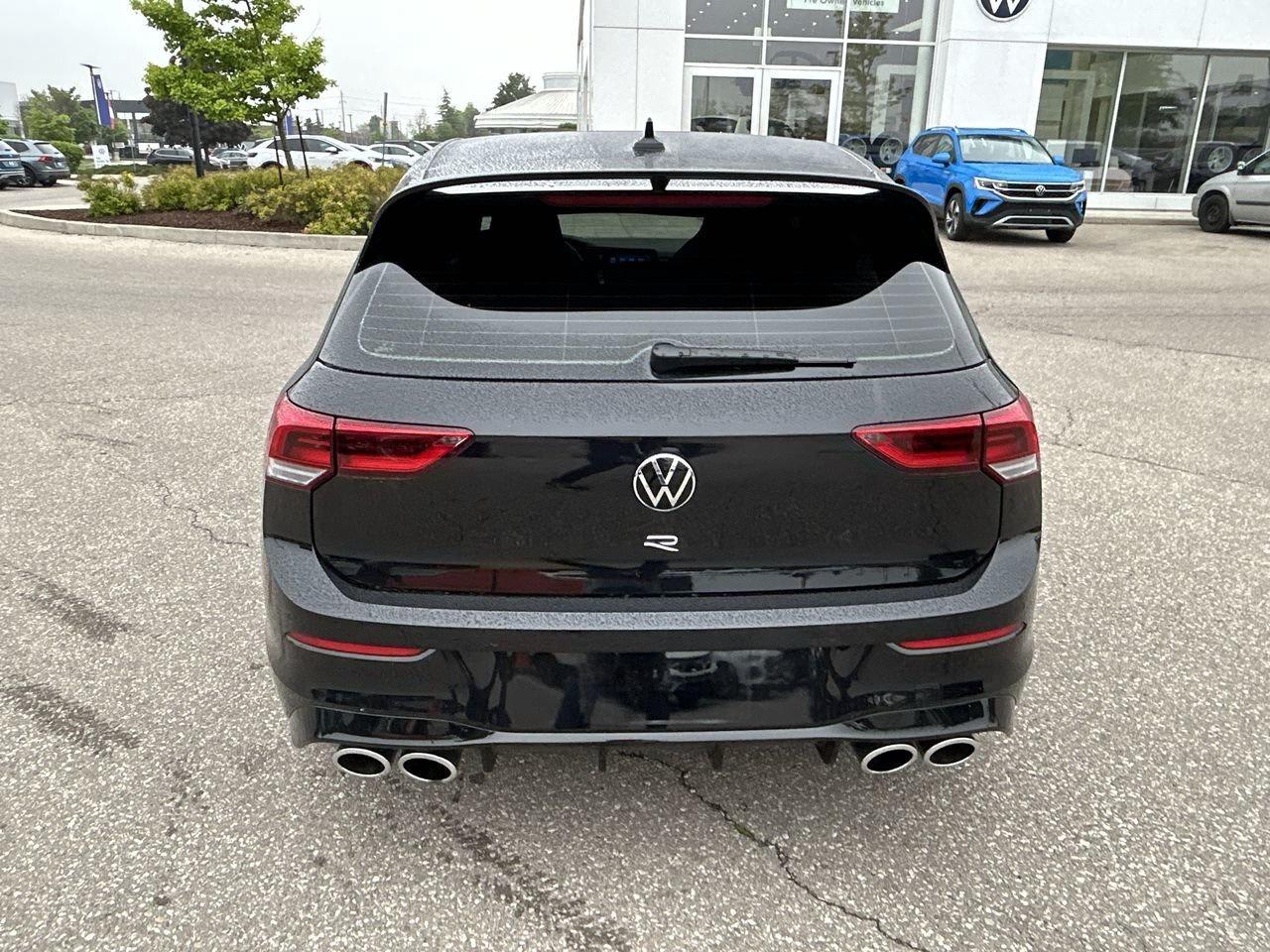 2024 Volkswagen Golf R 2.0T 7Sp at DSG w/Tip Leather  Heads-Up Display  A Photo