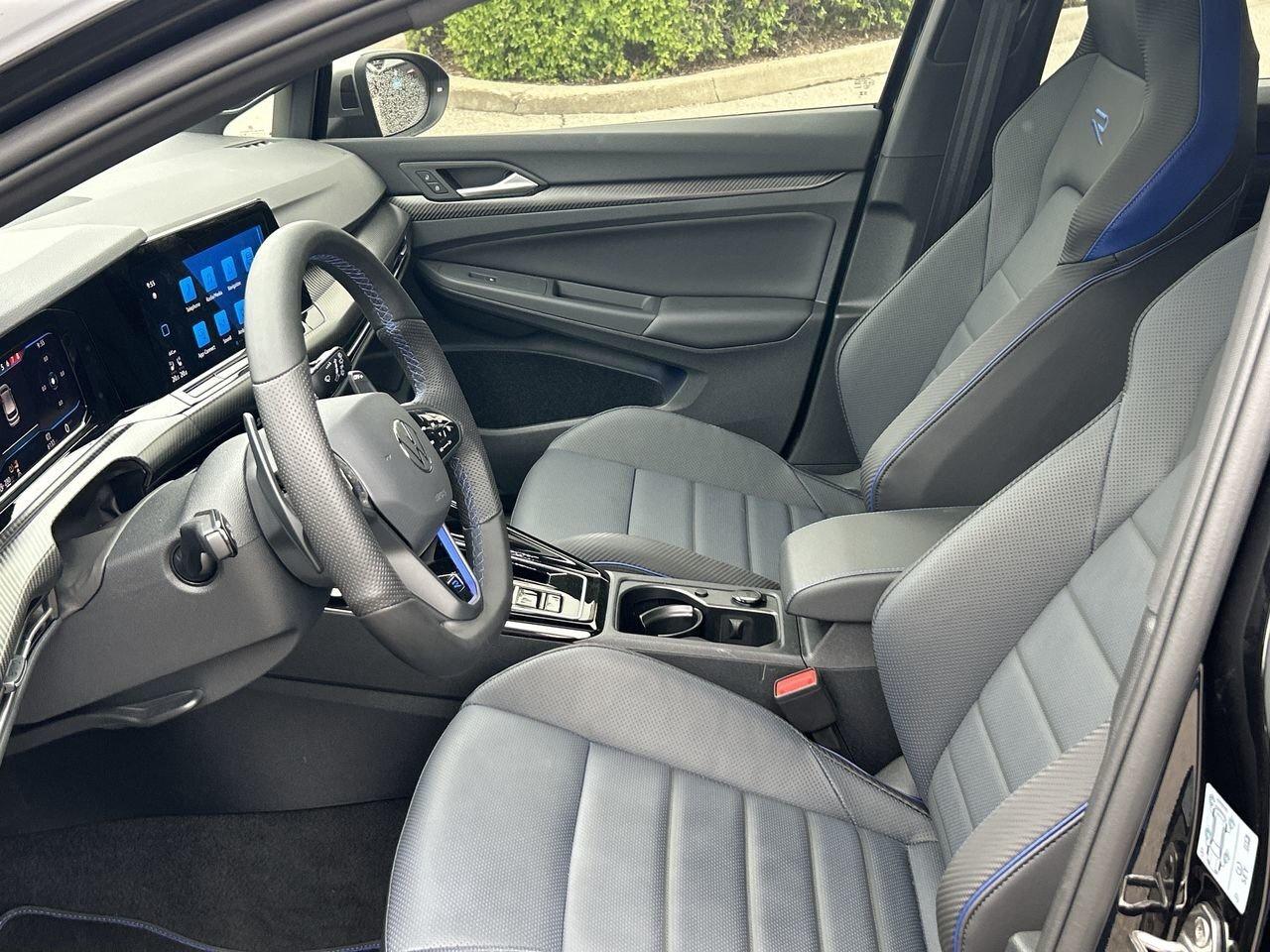 2024 Volkswagen Golf R 2.0T 7Sp at DSG w/Tip Leather  Heads-Up Display  A Photo