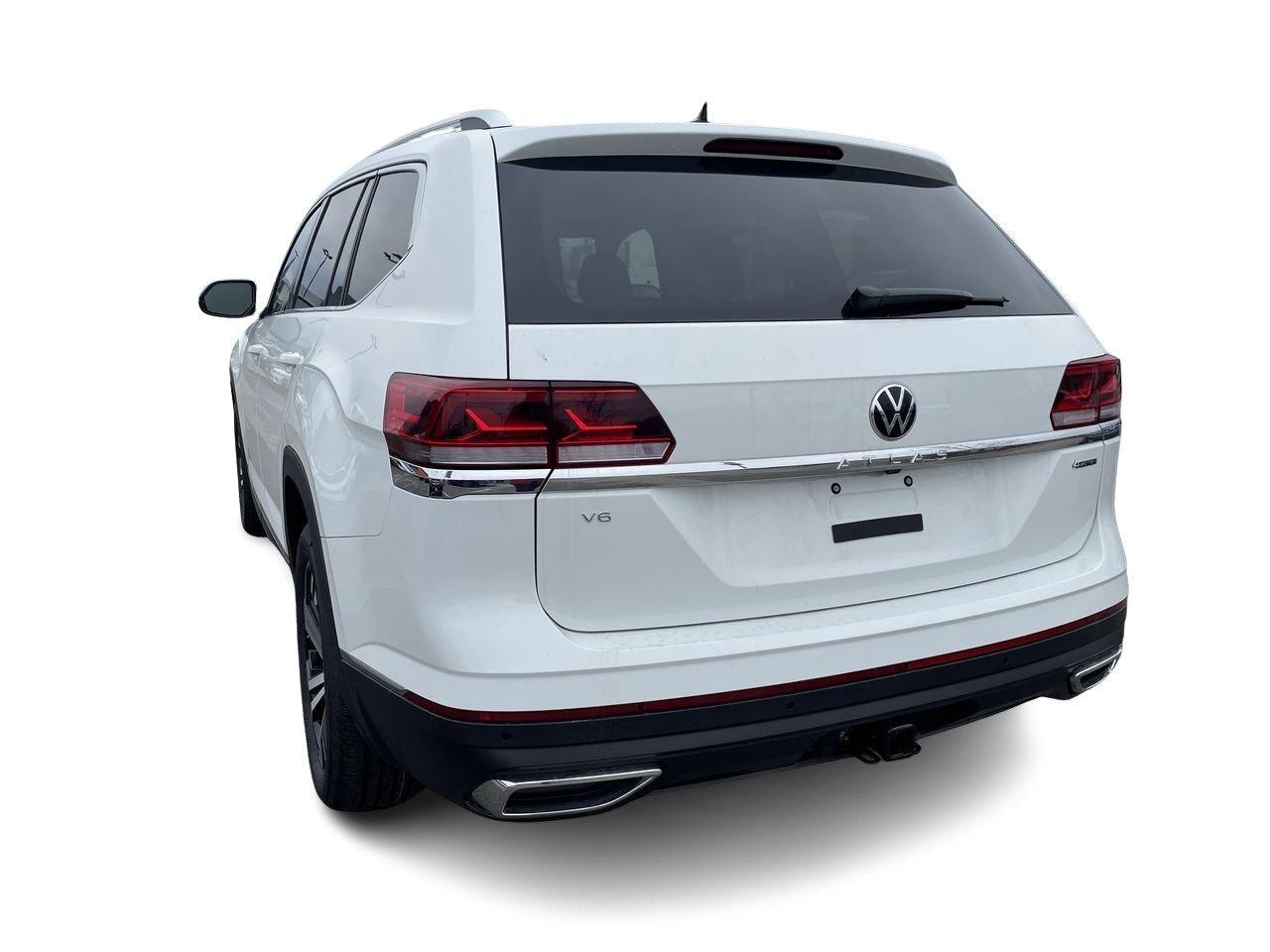 2023 Volkswagen Atlas Highline 3.6L 8sp at w/Tip 4MOTION Leather  Alloy Photo