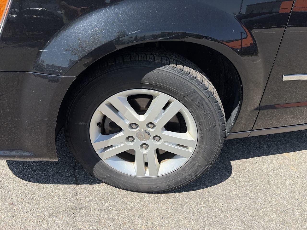 2016 Dodge Grand Caravan Crew Keyless Entry  Alloy Wheels  3rd Row Seat  Wo Photo
