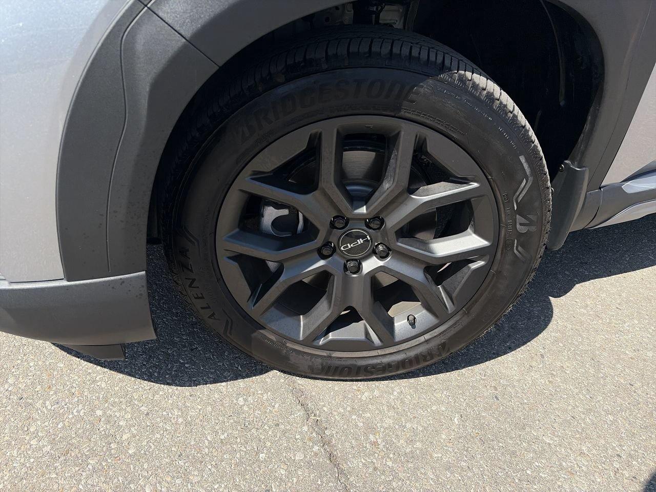 2025 Honda Pilot Touring AWD Leather  3rd Row Seat  Alloy Wheels  S Photo