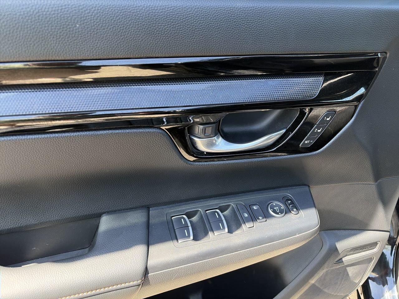2024 Honda CR-V Hybrid EX-L AWD Leather  Alloy Wheels  Remote Starter  Ap Photo