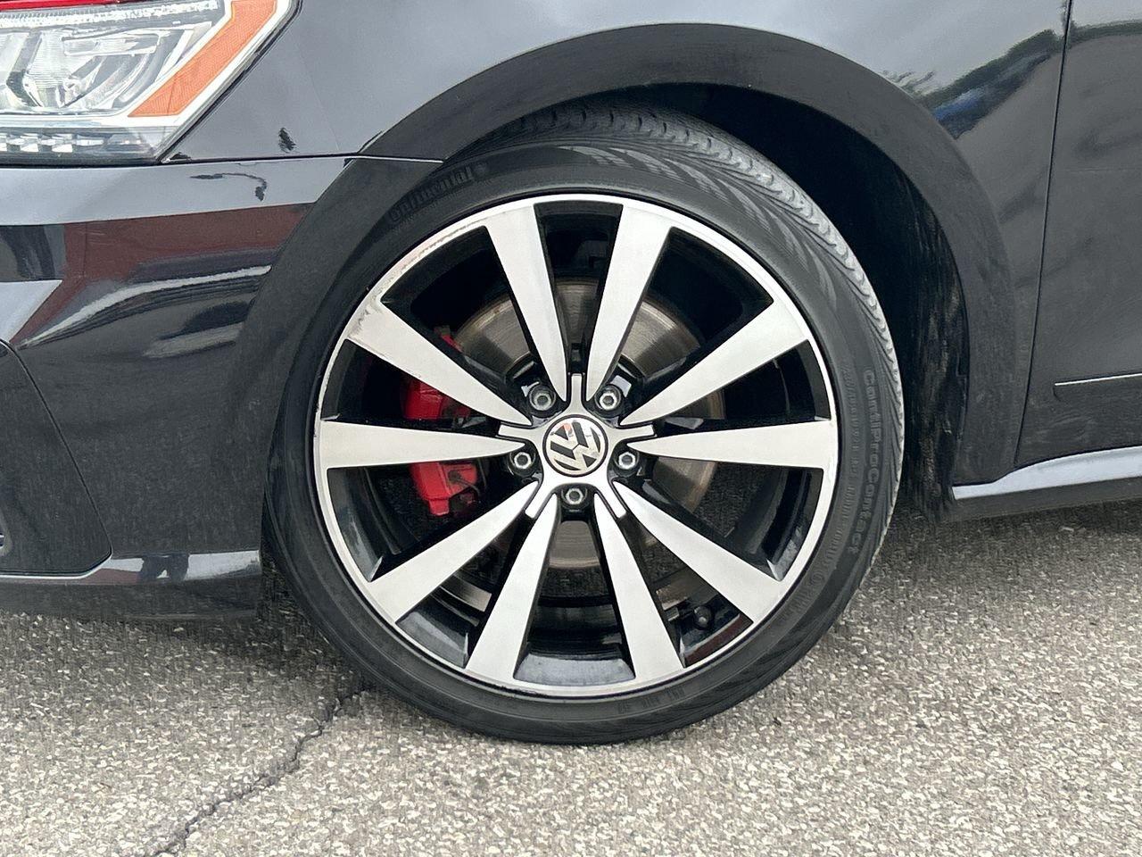 2018 Volkswagen Passat GT 3.6L VR6 6sp DSG at w/Tip Alloy Wheels  Remote Photo