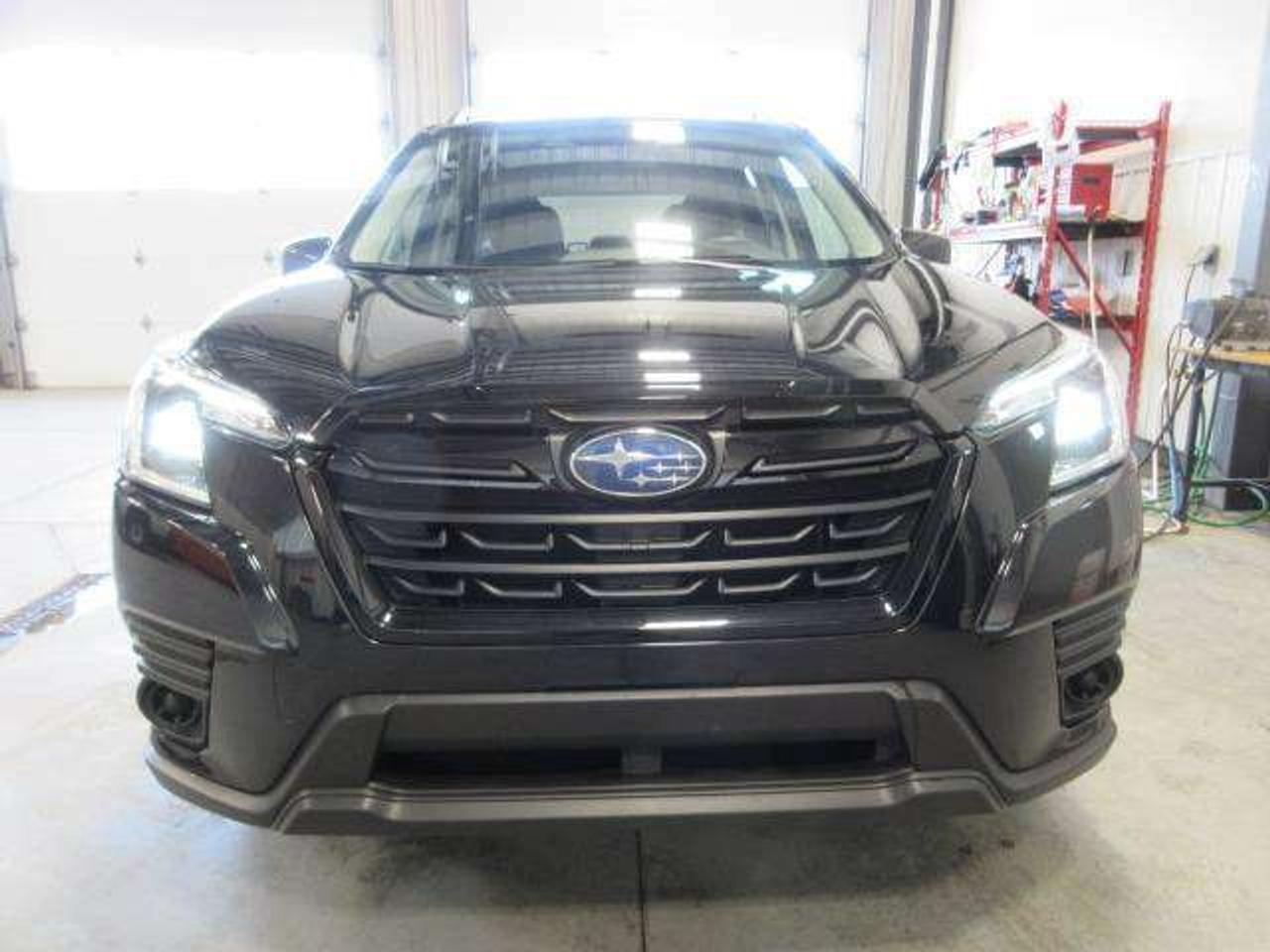 2024 Subaru Forester AWD, HTD. SEATS, A/C, BT, APPLE/ANDROID, 53K! Photo