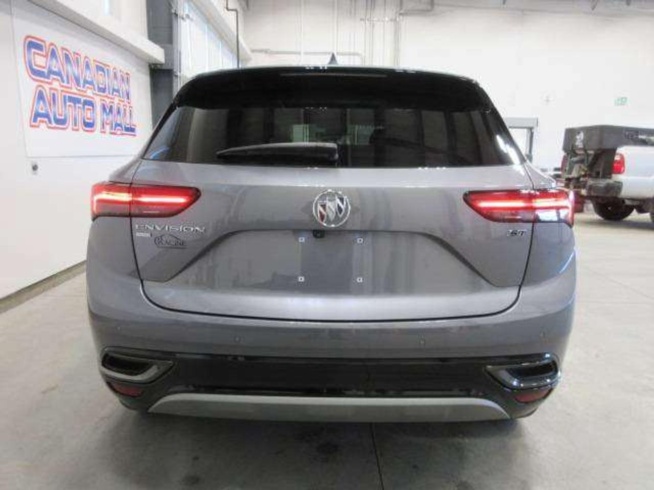 2023 Buick Envision ESSENCE AWD, NAV, ROOF, LEATHER, ST PACKAGE, 56K! Photo