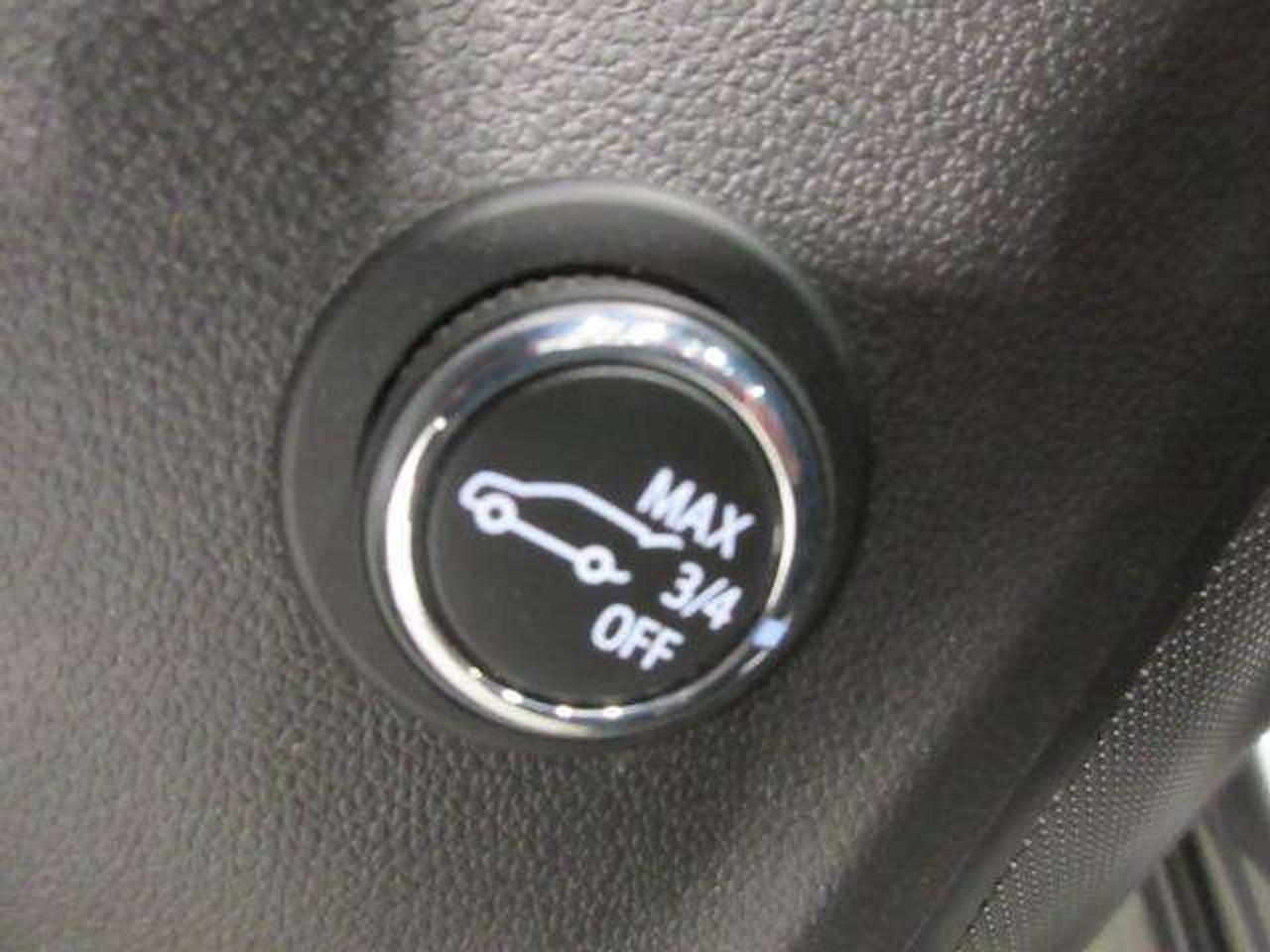 2023 Buick Envision ESSENCE AWD, NAV, ROOF, LEATHER, ST PACKAGE, 56K! Photo