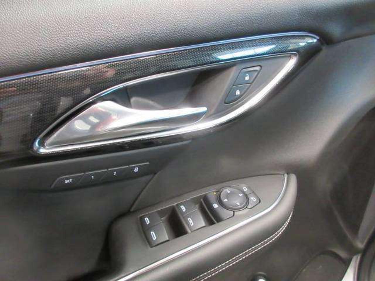 2023 Buick Envision ESSENCE AWD, NAV, ROOF, LEATHER, ST PACKAGE, 56K! Photo