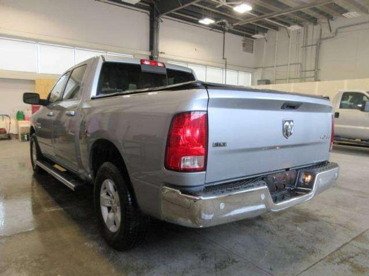 2020 RAM 1500 SLT CREWCAB 4X4, A/C, BT, CAMERA, 159K! Photo4