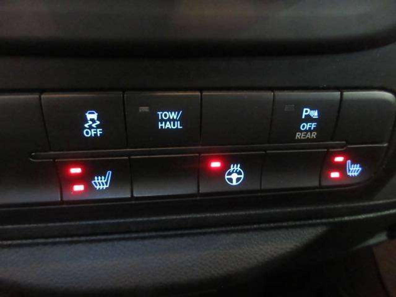 2020 RAM 1500 SLT CREWCAB 4X4, A/C, BT, CAMERA, 159K! Photo