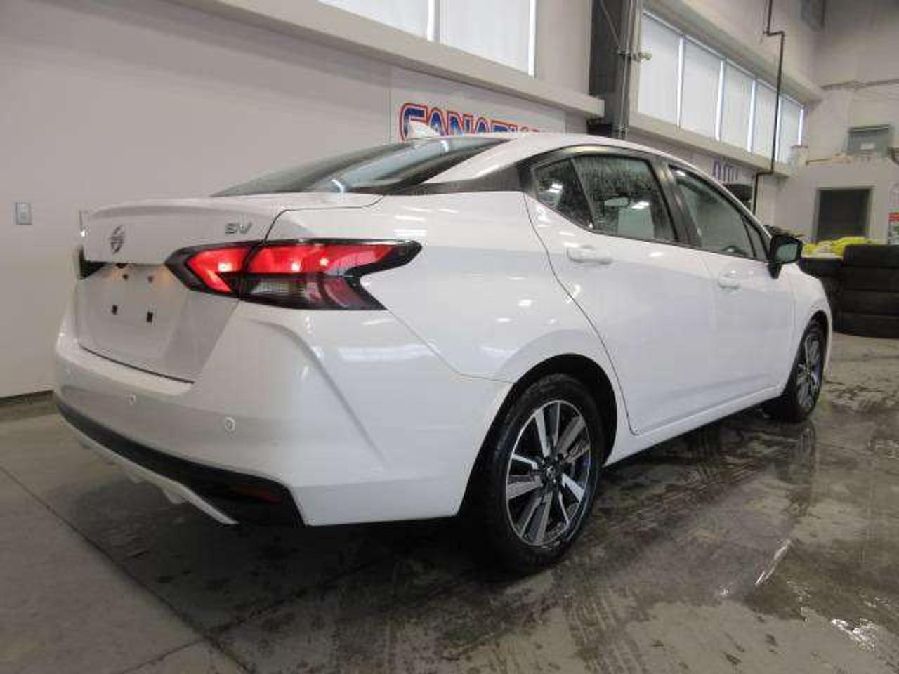 2022 Nissan Versa SV, AUTO, A/C, BT, CAMERA, 47K! Photo