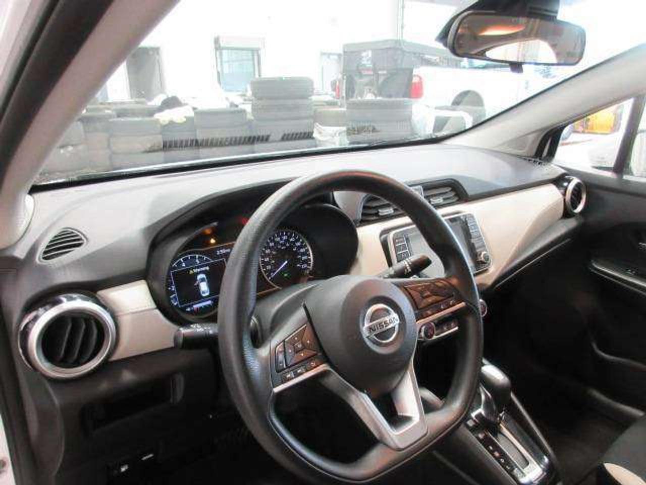 2022 Nissan Versa SV, AUTO, A/C, BT, CAMERA, 47K! Photo