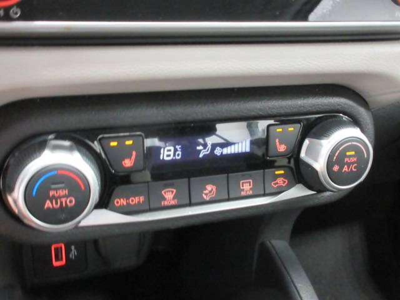 2022 Nissan Versa SV, AUTO, A/C, BT, CAMERA, 47K! Photo