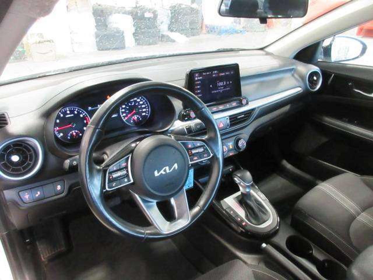 2023 Kia Forte EX HTD. SEATS, BT ALLOYS, APPLE/ANDROID, 74K! Photo
